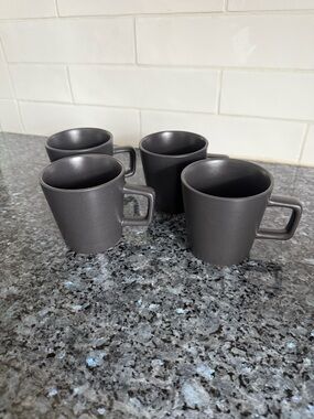 Set of 4 Matte Black Stoneware Mugs with Square Handles